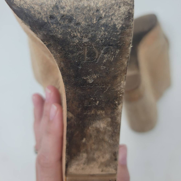 Diane Von Furstenberg Platform Wedge Slide Sandals Women's Size 9 M Tan Suede - Picture 8 of 8